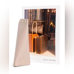 Louis Vuitton Taupe and Burgundy Key Case